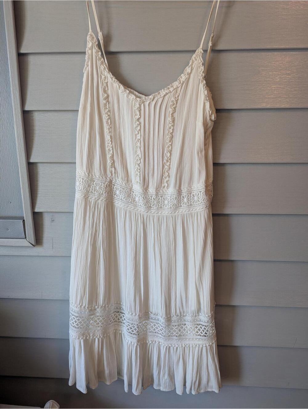 NWT Off White Esqualo Dress with Lace Detail, Size US 6